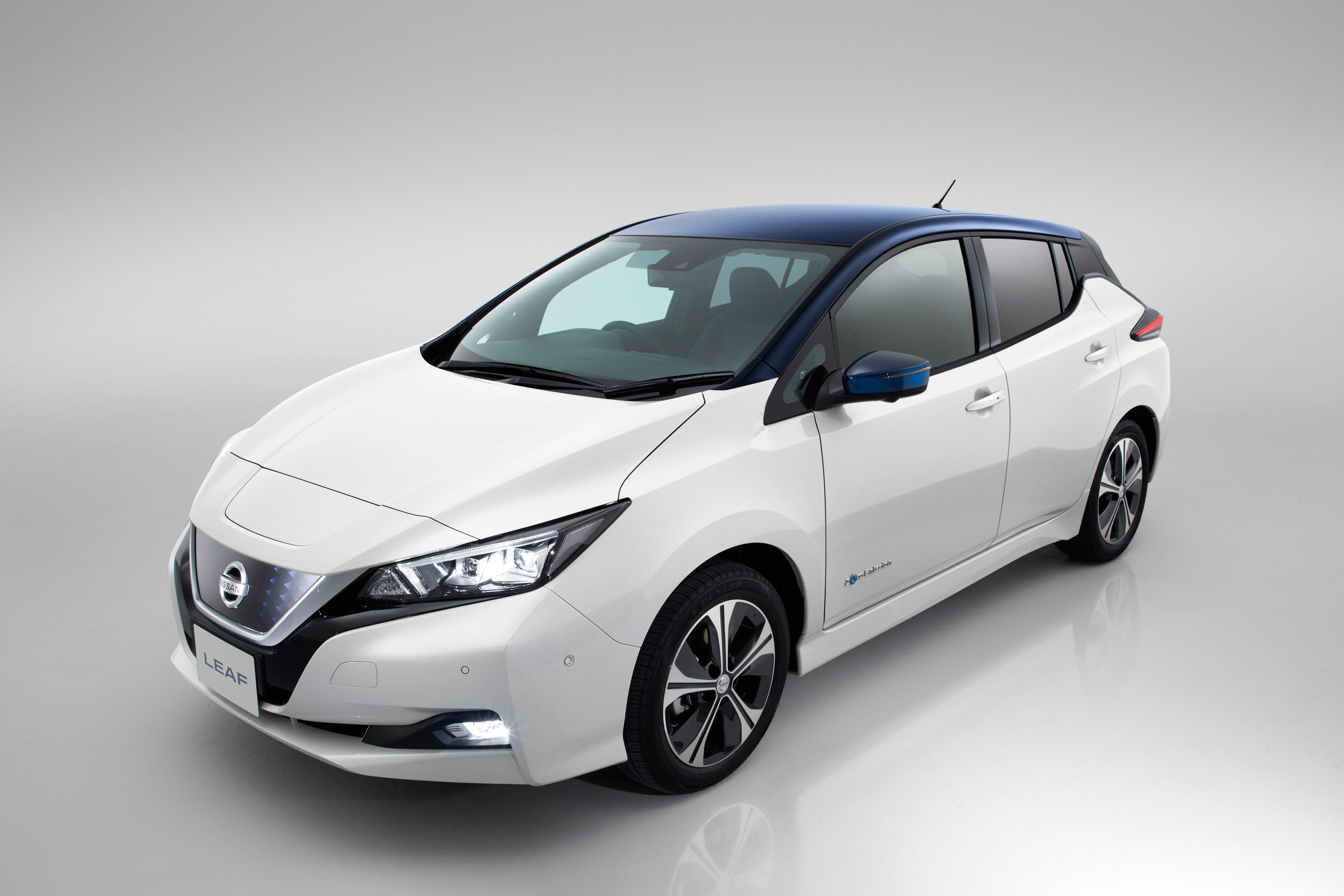 日產(chǎn)軒逸純電亮相北京車展，開啟家用電動車新篇章